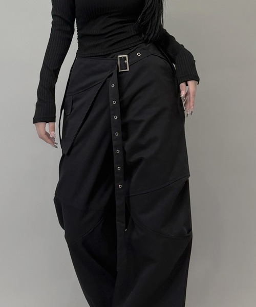 FOLLOWIN（フォロウィン）の「2way/ラップスカートレイヤーワイドパンツ（その他パンツ・レディース・グレー/ブラック・MEDIUM/SMALL）」の10枚目の写真