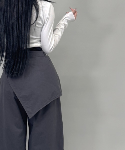 FOLLOWIN（フォロウィン）の「2way/ラップスカートレイヤーワイドパンツ（その他パンツ・レディース・グレー/ブラック・MEDIUM/SMALL）」の21枚目の写真