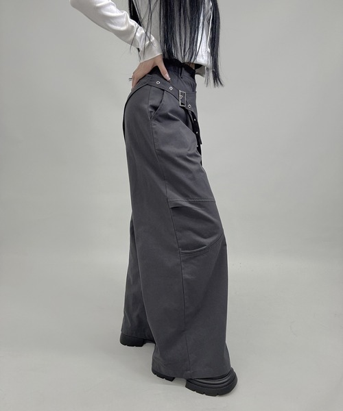 FOLLOWIN（フォロウィン）の「2way/ラップスカートレイヤーワイドパンツ（その他パンツ・レディース・グレー/ブラック・MEDIUM/SMALL）」の22枚目の写真