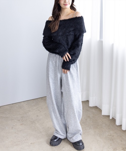 clear（クリア）の「肩ビジューフェザーオフショルニットトップス[大人 フェミニン 上品]≪AW新作≫（ニット/セーター・レディース・ミント/ボルドー/ブラウン/グレー/アイボリー/ブラック/ピンクベージュ・F）」の13枚目の写真