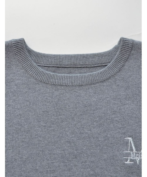 MEISM（ミズム）の「[MEISM by Re:EDIT][2025AW PRE ORDER]ワンポイント刺繍ロゴエンブレムニットトップス（ニット/セーター・レディース・グレー/アイボリー/ブラック・LARGE/MEDIUM）」の9枚目の写真