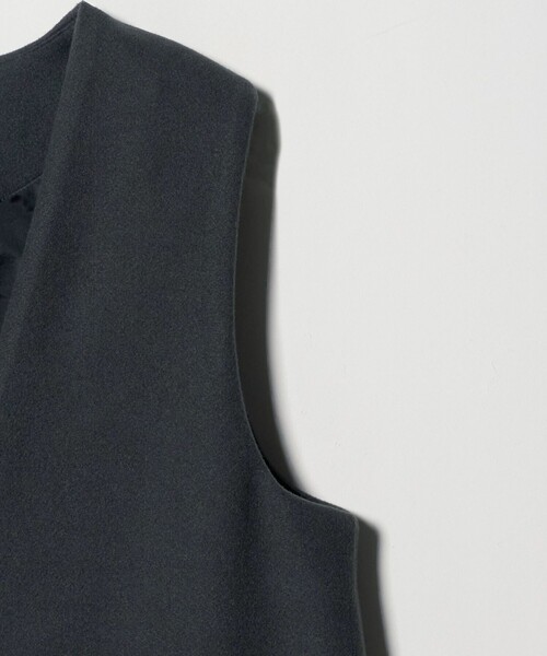 A DAY IN THE LIFE UNITED ARROWS(アデイインザライフユナイテッドアローズ)の「ニットメルトン ミドルジレ <A DAY IN THE LIFE>(ベスト・レディース・ブラック/ダークグレー/ベージュ/ライトグレー・FREE)」の11枚目の写真