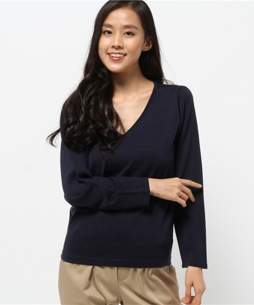Chez toi(シェトワ)の「W/AC Vネックパフスリーブプルオーバー(ニット/セーター・レディース・オフホワイト/グレー/ネイビー・FREE)」の1枚目の写真