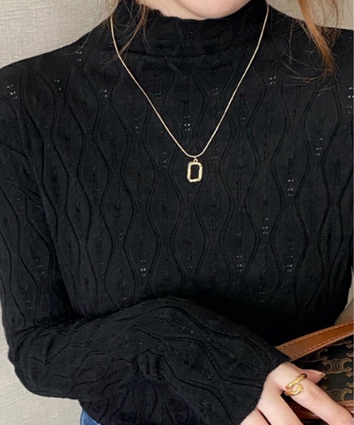 M2SUQARED(エムツースクエア)の「【M2SUQARED/エムツースクエア】柄ハイネックトップス(Tシャツ/カットソー・レディース・アイボリー/ブラック/グレー/ベージュ/オレンジ/ホワイト/ブラウン・FREE)」の4枚目の写真