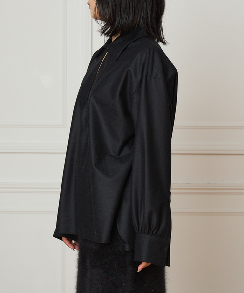 IENA LA BOUCLE(イエナラブークル)の「IENA LA BOUCLE ウールジャージスキッパーシャツ(シャツ/ブラウス・レディース・グレー/ブラック・FREE)」の3枚目の写真