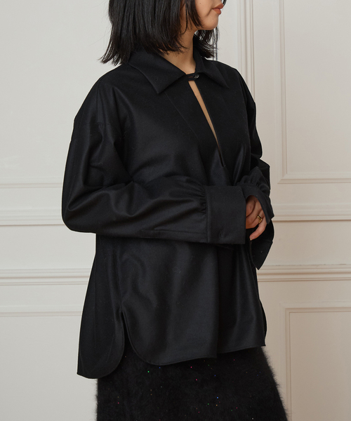 IENA LA BOUCLE(イエナラブークル)の「IENA LA BOUCLE ウールジャージスキッパーシャツ(シャツ/ブラウス・レディース・グレー/ブラック・FREE)」の5枚目の写真