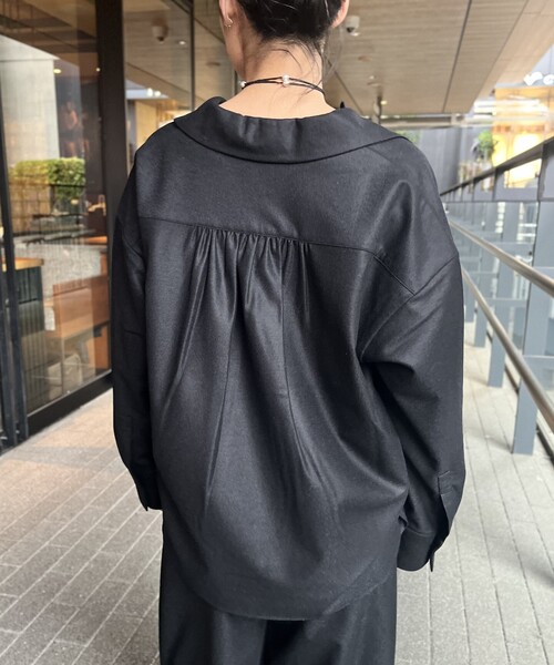 IENA LA BOUCLE(イエナラブークル)の「IENA LA BOUCLE ウールジャージスキッパーシャツ(シャツ/ブラウス・レディース・グレー/ブラック・FREE)」の12枚目の写真