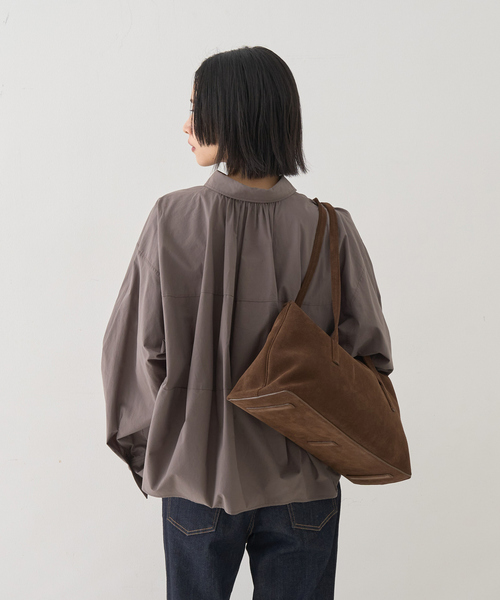 Rouge vif（ルージュヴィフ）の「【MAESTOSO/マエストソ】AURORA TOTE ポーチ付きレーザートートバッグ（トートバッグ・レディース・ブラック/チョコ・フリー）」の7枚目の写真