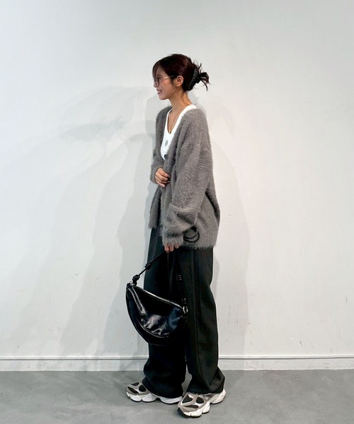 Reurie'（レウリィ）の「ベルトスラックス(chihiro select) / ロング丈 ワイドパンツ センタープレス きれいめ シンプル 大人カジュアル オフィスカジュアル ノームコア（スラックス・レディース・グレー/ブラック・MEDIUM/SMALL）」の10枚目の写真