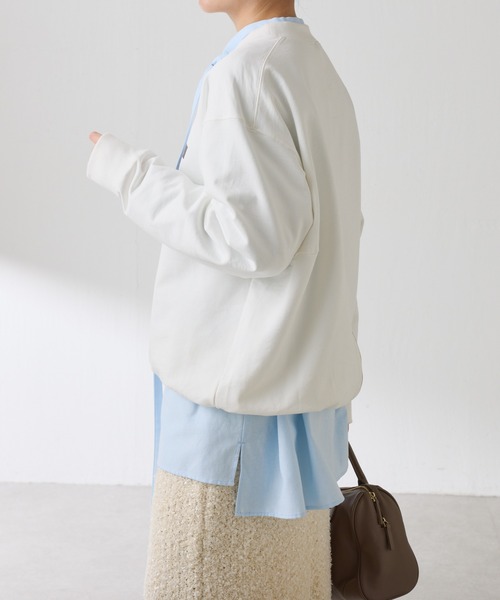 COLLAGE GALLARDAGALANTE（コラージュガリャルダガランテ）の「バックファスナーロゴスウェット（スウェット・レディース・オフホワイト/チャコールグレー・FREE）」の5枚目の写真