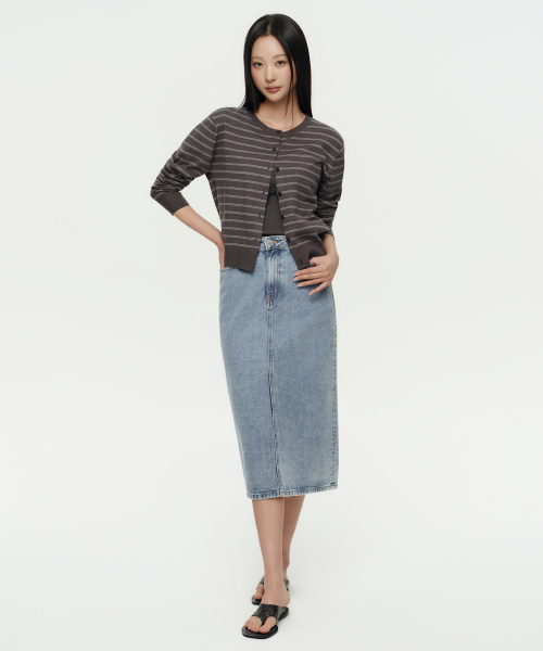 MUSINSA STANDARD WOMAN(ムシンサスタンダードウーマン)の「レディースデニムミディスカート【ライトインディゴ】(スカート・レディース・その他・SMALL/MEDIUM/LARGE/X-SMALL)」の1枚目の写真