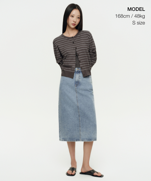 MUSINSA STANDARD WOMAN(ムシンサスタンダードウーマン)の「レディースデニムミディスカート【ライトインディゴ】(スカート・レディース・その他・SMALL/MEDIUM/LARGE/X-SMALL)」の2枚目の写真