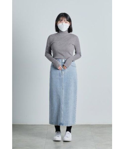 MUSINSA STANDARD WOMAN(ムシンサスタンダードウーマン)の「レディースデニムミディスカート【ライトインディゴ】(スカート・レディース・その他・SMALL/MEDIUM/LARGE/X-SMALL)」の16枚目の写真