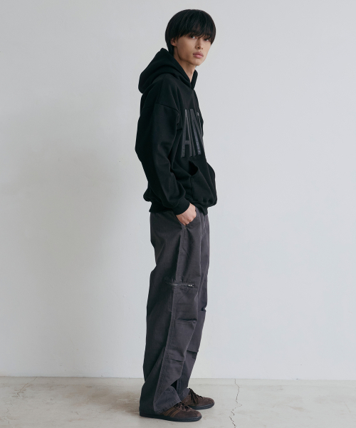 NODU（ノードユー）の「アインレザーパッチアップリケフードパーカー[ブラック]（パーカー・メンズ・その他・MEDIUM/LARGE）」の5枚目の写真