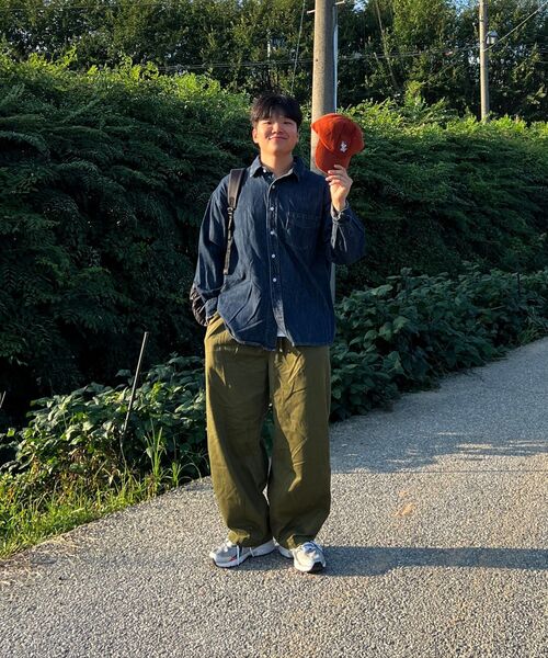 MUSINSA STANDARD（ムシンサスタンダード）の「コットンワイドバルーンパンツ[オリーブグリーン]（その他パンツ・メンズ・その他・42/26/27/28/29/30/31/32/33/34/36/38/40）」の2枚目の写真