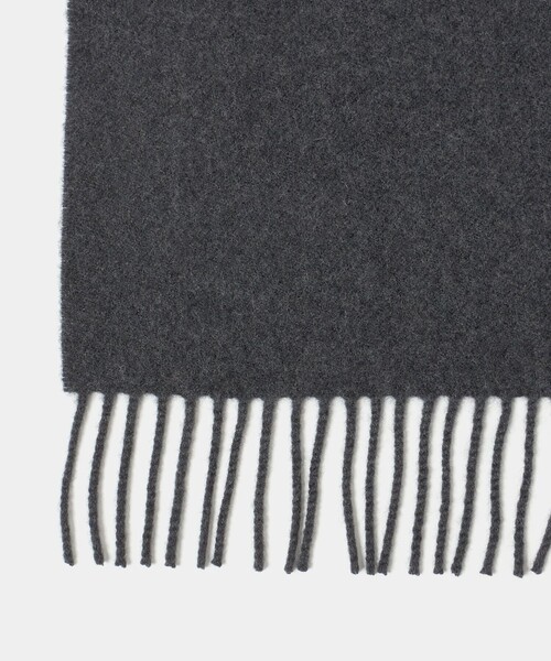 Johnstons of Elgin（ジョンストンズオブエルガン）の「【別注】＜Johnstons of Elgin＞2PLY ソリッド カシミヤマフラー（マフラー・メンズ・ダークオレンジ/ブラック/ダークブラウン/ダークグレー・FREE）」の11枚目の写真