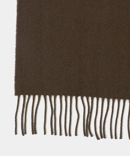 Johnstons of Elgin（ジョンストンズオブエルガン）の「【別注】＜Johnstons of Elgin＞2PLY ソリッド カシミヤマフラー（マフラー・メンズ・ダークオレンジ/ブラック/ダークブラウン/ダークグレー・FREE）」の13枚目の写真