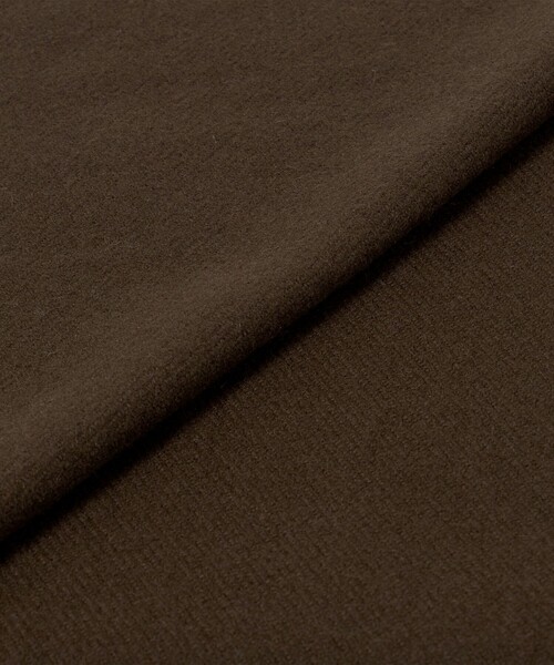 Johnstons of Elgin（ジョンストンズオブエルガン）の「【別注】＜Johnstons of Elgin＞2PLY ソリッド カシミヤマフラー（マフラー・メンズ・ダークオレンジ/ブラック/ダークブラウン/ダークグレー・FREE）」の14枚目の写真