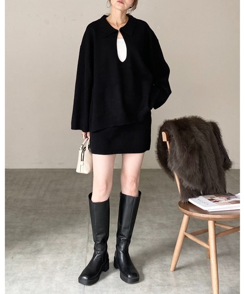 She's Closet（シーズクローゼット）の「深vネック長袖オーバーサイズスキッパーポロニット（ニット/セーター・レディース・ブラウン/グレー/ブラック/ベージュ・FREE）」の17枚目の写真