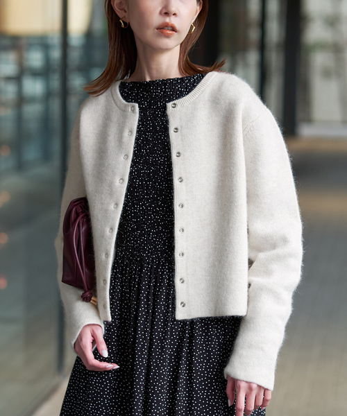 SLOBE IENA（スローブイエナ）の「《追加》ウォッシャブルファーリーダブルフェイスカーディガン（カーディガン/ボレロ・レディース・サックスブルー/アイボリー/ネイビー・FREE）」の13枚目の写真