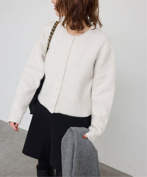 SLOBE IENA（スローブイエナ）の「《追加》ウォッシャブルファーリーダブルフェイスカーディガン（カーディガン/ボレロ・レディース・サックスブルー/アイボリー/ネイビー・FREE）」の19枚目の写真