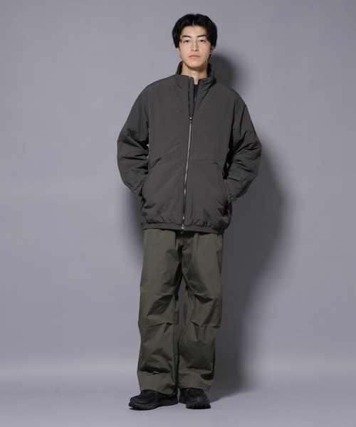 NANO universe（ナノユニバース）の「THERMOLITE(R)  スタンドZIPブルゾン（ブルゾン・メンズ・ブラック/ベージュ/チャコール・L/M）」の22枚目の写真