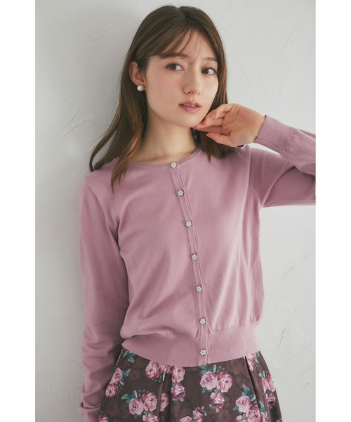 tocco closet(トッコ クローゼット)の「フラワービジュー釦ニットカーディガン(カーディガン/ボレロ・レディース・サファリグリーン/グレー/ピンク/チャコール・M)」の4枚目の写真