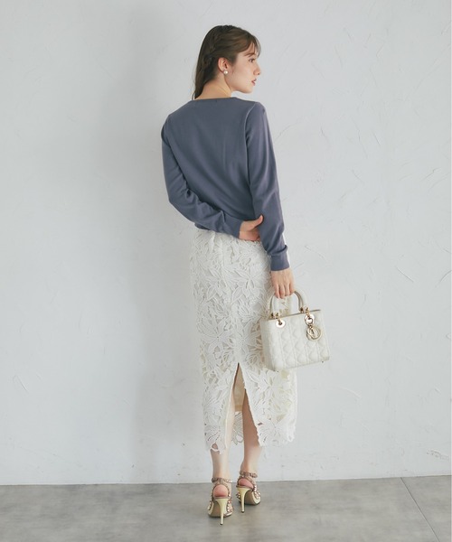 tocco closet(トッコ クローゼット)の「フラワービジュー釦ニットカーディガン(カーディガン/ボレロ・レディース・サファリグリーン/グレー/ピンク/チャコール・M)」の12枚目の写真