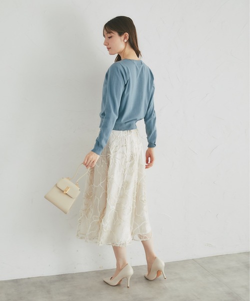 tocco closet(トッコ クローゼット)の「フラワービジュー釦ニットカーディガン(カーディガン/ボレロ・レディース・サファリグリーン/グレー/ピンク/チャコール・M)」の18枚目の写真