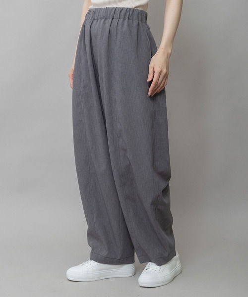 Munich（ミューニック）の「【UVカット】【防シワ】【ウォッシャブル】ストレッチサップバレルパンツ（その他パンツ・レディース・グレー/モカ/ブラック・M/S/XS）」の2枚目の写真