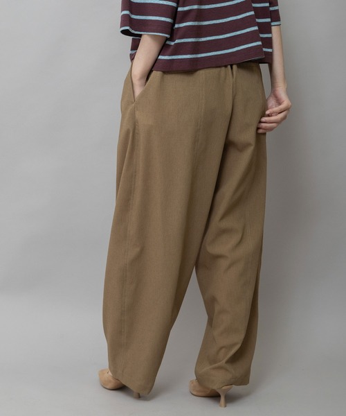 Munich（ミューニック）の「【UVカット】【防シワ】【ウォッシャブル】ストレッチサップバレルパンツ（その他パンツ・レディース・グレー/モカ/ブラック・M/S/XS）」の5枚目の写真