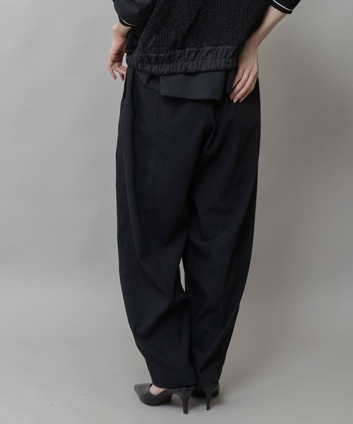 Munich（ミューニック）の「【UVカット】【防シワ】【ウォッシャブル】ストレッチサップバレルパンツ（その他パンツ・レディース・グレー/モカ/ブラック・M/S/XS）」の21枚目の写真