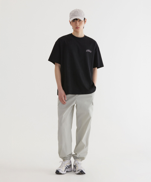 COVERNAT(カバーナット)の「マルチロゴタイポグラフィックTシャツブラック(Tシャツ/カットソー・レディース・その他・X-SMALL/SMALL/MEDIUM/LARGE/X-LARGE/XX-LARGE)」の4枚目の写真