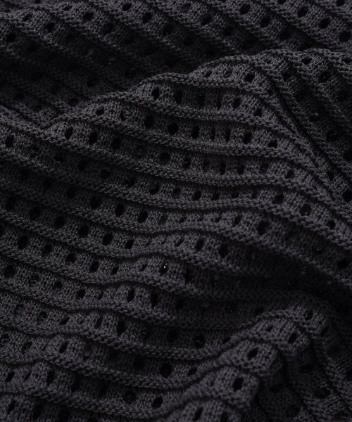 COVERNAT(カバーナット)の「オープンカラー ニットベスト チャコール(ベスト・レディース・その他・MEDIUM/LARGE/SMALL/X-LARGE)」の6枚目の写真