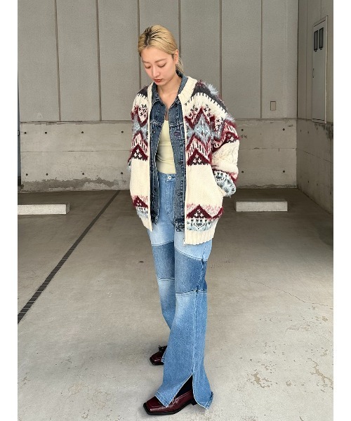 ELCHELE(エルチェレ)の「NORDIC ZIP CARDIGAN(カーディガン/ボレロ・レディース・オフホワイト/ブラウン・FREE)」の9枚目の写真