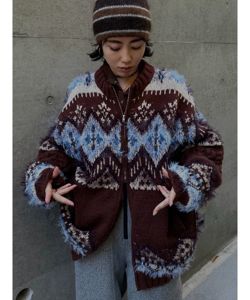 ELCHELE(エルチェレ)の「NORDIC ZIP CARDIGAN(カーディガン/ボレロ・レディース・オフホワイト/ブラウン・FREE)」の15枚目の写真
