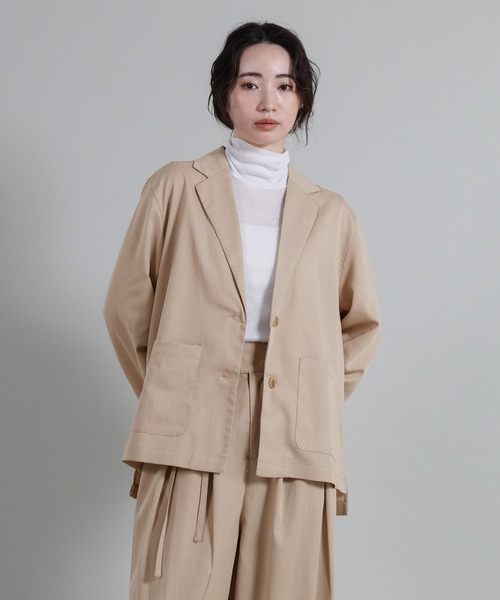 select MOCA Et(セレクトモカエト)の「【Et】Side Slit Tailored Jacket(テーラードジャケット・レディース・ブラック/ベージュ・FREE)」の2枚目の写真