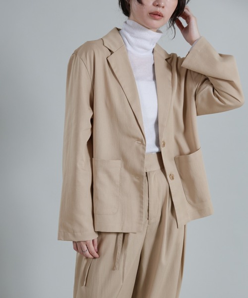 select MOCA Et(セレクトモカエト)の「【Et】Side Slit Tailored Jacket(テーラードジャケット・レディース・ブラック/ベージュ・FREE)」の5枚目の写真