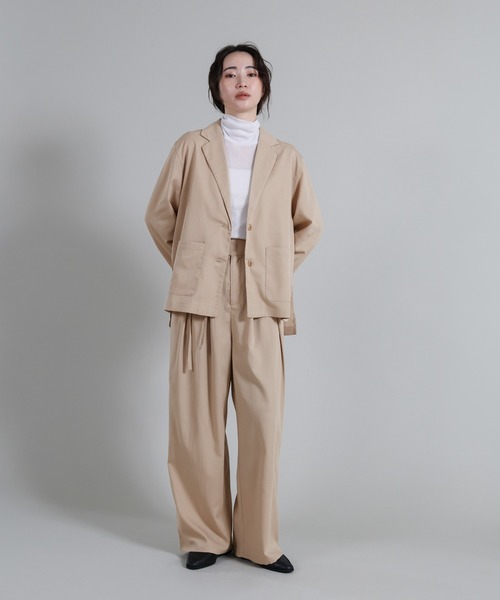 select MOCA Et(セレクトモカエト)の「【Et】Side Slit Tailored Jacket(テーラードジャケット・レディース・ブラック/ベージュ・FREE)」の3枚目の写真