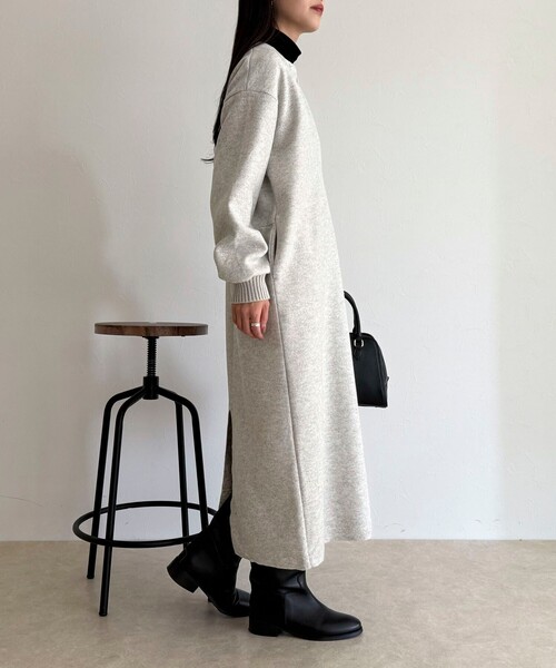 fredy emue（フレディエミュ）の「ソフトニットメルトンワンピース（ワンピース・レディース・オフホワイト/チャコールグレー・36/38）」の4枚目の写真
