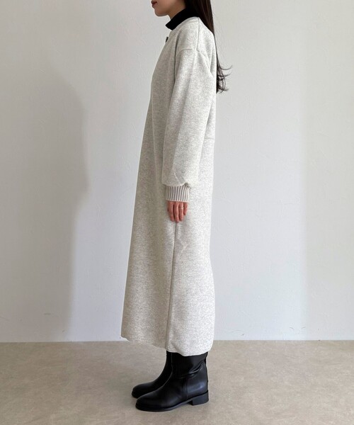 fredy emue（フレディエミュ）の「ソフトニットメルトンワンピース（ワンピース・レディース・オフホワイト/チャコールグレー・36/38）」の12枚目の写真