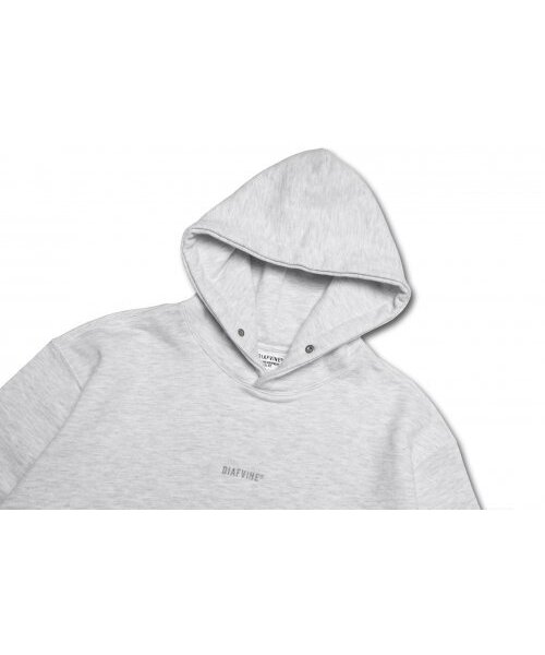 DIAFVINE(ディアフバイン)の「DV22STP.665 LOGO EMB COMBED YARN HOODIE -White Oatmeal-(パーカー・メンズ・その他・XX-LARGE/LARGE/X-LARGE)」の7枚目の写真