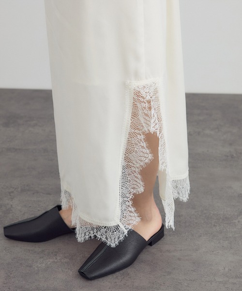 SALON adam et rope'（サロン アダム エ ロペ）の「フレンチレースパネルスカート（スカート・レディース・オフホワイト/ブラック・FREE）」の12枚目の写真