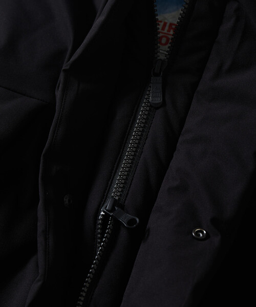 FIRST DOWN（ファーストダウン）の「FIRST DOWN/ファーストダウン 別注 パネルショートダウン（ダウンジャケット/コート・メンズ・ブラウン/ブラック/チャコールグレー・LARGE/MEDIUM/SMALL）」の21枚目の写真