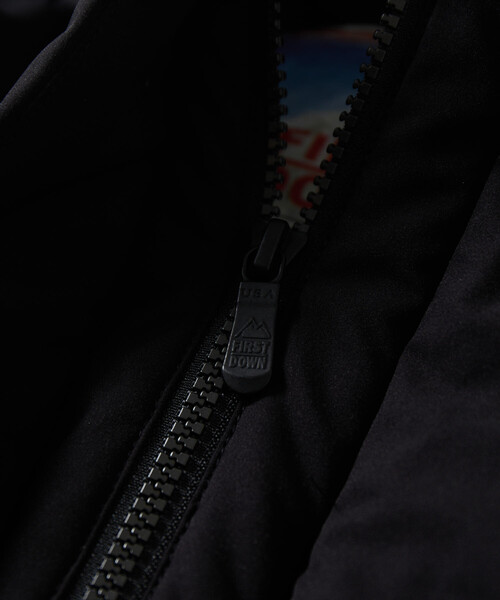 FIRST DOWN（ファーストダウン）の「FIRST DOWN/ファーストダウン 別注 パネルショートダウン（ダウンジャケット/コート・メンズ・ブラウン/ブラック/チャコールグレー・LARGE/MEDIUM/SMALL）」の20枚目の写真