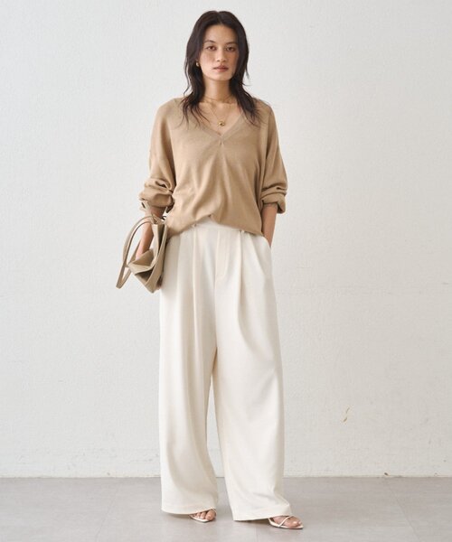 LOUNGEDRESS(ラウンジドレス)の「ディープVニット(ニット/セーター・レディース・レッド/ベージュ・FREE)」の3枚目の写真