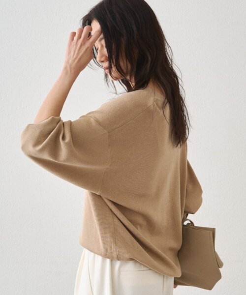 LOUNGEDRESS(ラウンジドレス)の「ディープVニット(ニット/セーター・レディース・レッド/ベージュ・FREE)」の9枚目の写真