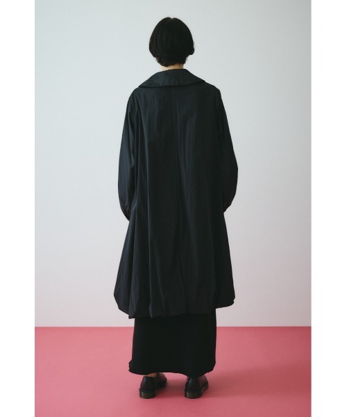 HeRIN.CYE（ヘリンドットサイ）の「Round collar balloon blouson　　ラウンドカラーバルーンブルゾン（ブルゾン・レディース・ブラック/イエロー系その他・FREE）」の6枚目の写真