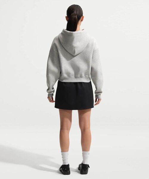 NIKE（ナイキ）の「ナイキ フェニックス フリース ウィメンズ オーバーサイズド クロップド パーカー / Nike Phoenix Fleece Women's Oversized Cropped Hoodie IF0259-043 Pure Platinum（パーカー・レディース・プラチナム・L/XL/S/XS/M）」の6枚目の写真