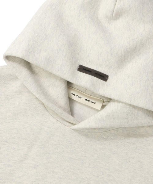FOG ESSENTIALS(エフオージーエッセンシャルズ)の「ESSENTIALS Classic Hoodie エッセンシャルズ(パーカー・メンズ・オートミール・LARGE/MEDIUM/SMALL/X-LARGE)」の4枚目の写真